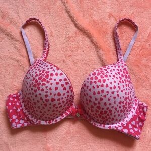 Body by Victoria 34B/36A push up heart pattern